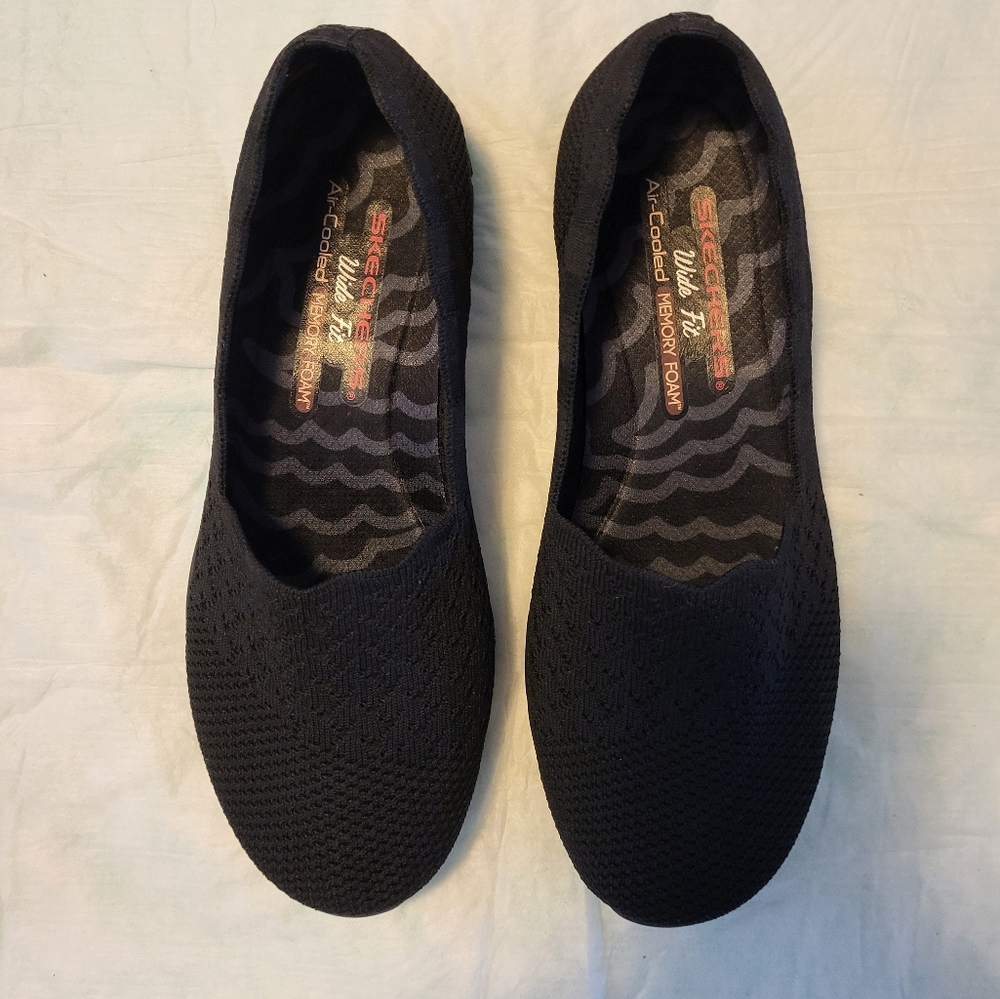 Womens Skechers Black Seager Scalloped Slip-On Sz 7.5 Wide